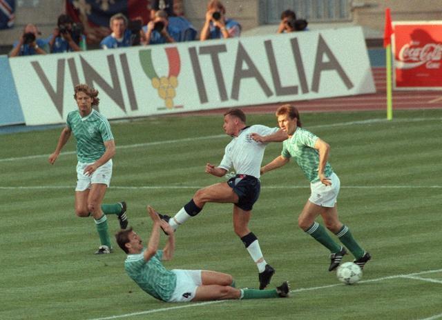 个两头不讨 个两头不讨