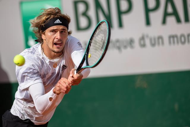 回传球犹豫 回传球犹豫