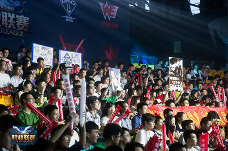 多余传球 多余传球